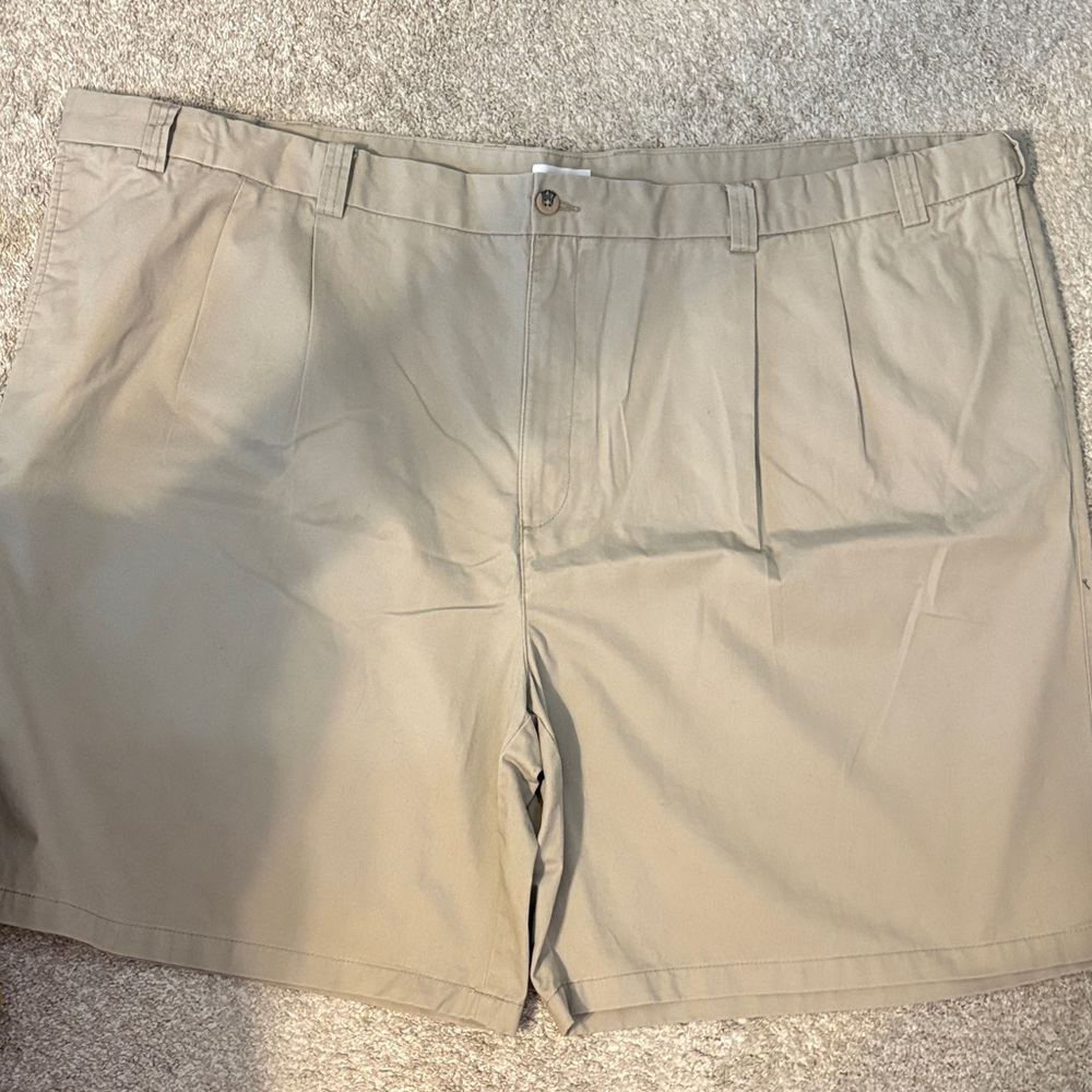 Harbor Bay Men's Tan Pleated Shorts